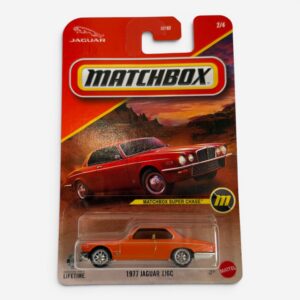 Matchbox Super Chase 1977 Jaguar XJ6C Orange 2/4